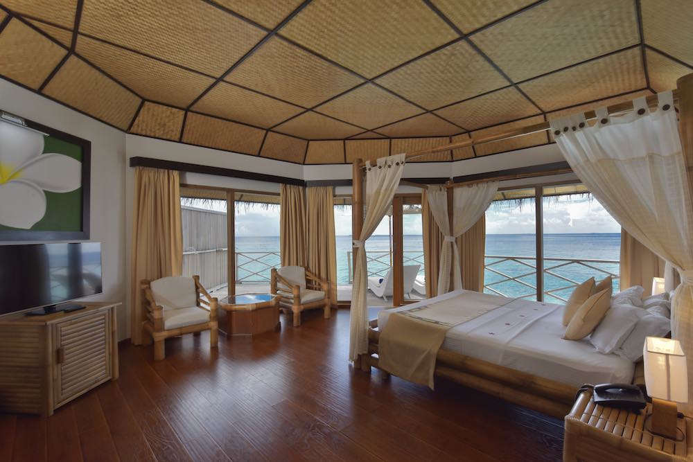 Superior Water Bungalow photo 4